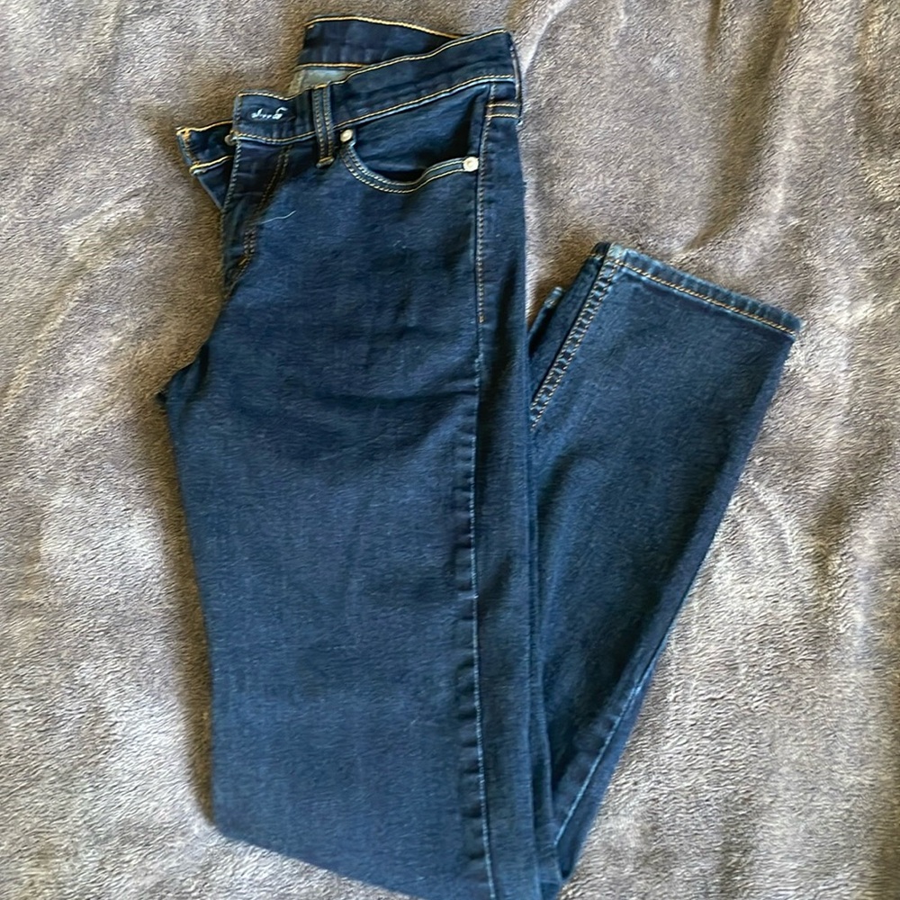 Men’s pants. Size 30x32. Levi’s and H&M pants.